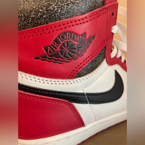 Air Jordan 1 Lost & Found - Picture 5 of 11